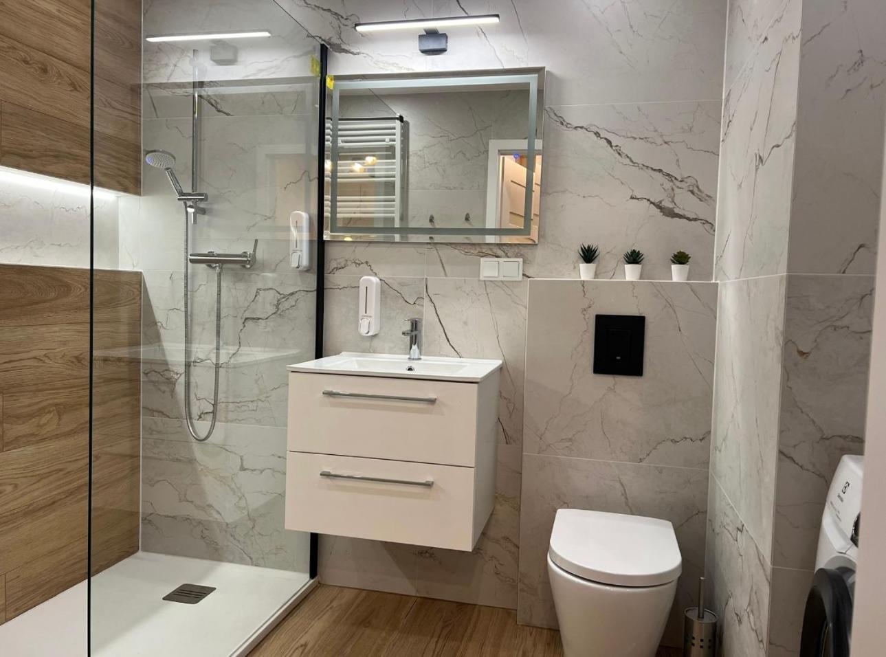 Apartamenty Wroclawia Centrum Ngoại thất bức ảnh
